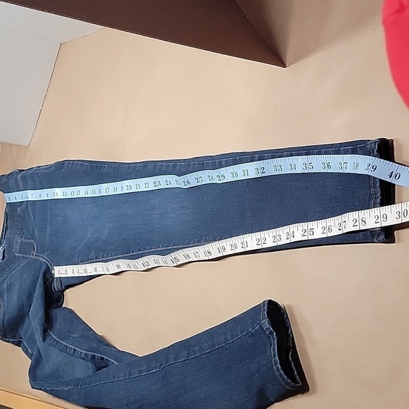 Old Navy, Size 4, Rockstar Built In Sculpt Skinny Jeans, Dark Wash - Picture 7 of 12